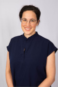 Dre Sarah Andriamanjay, dentiste pédiatrique
